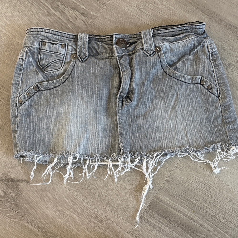 American Eagle Outfitters Light Gray Distressed Denim Mini Skirt